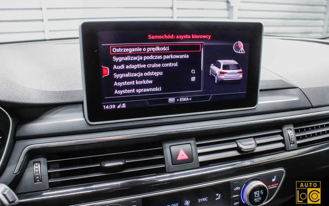 Audi A4 cena 105555 przebieg: 120000, rok produkcji 2018 z Sianów małe 562